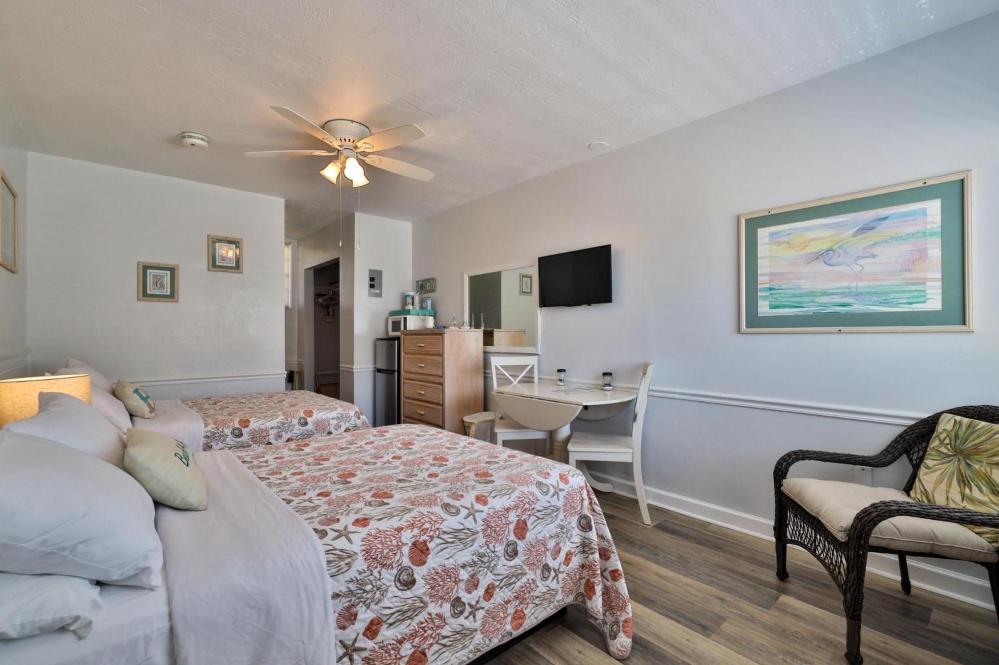 Coastal Waters 107 - A Studio Poolside Retreat New Smyrna Beach Kültér fotó